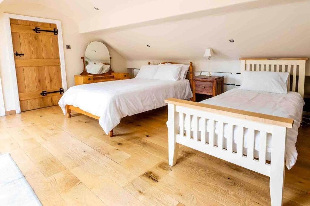Four Bed Barn Conversion Junction 37 38 M1 Barnsley Eksteriør billede