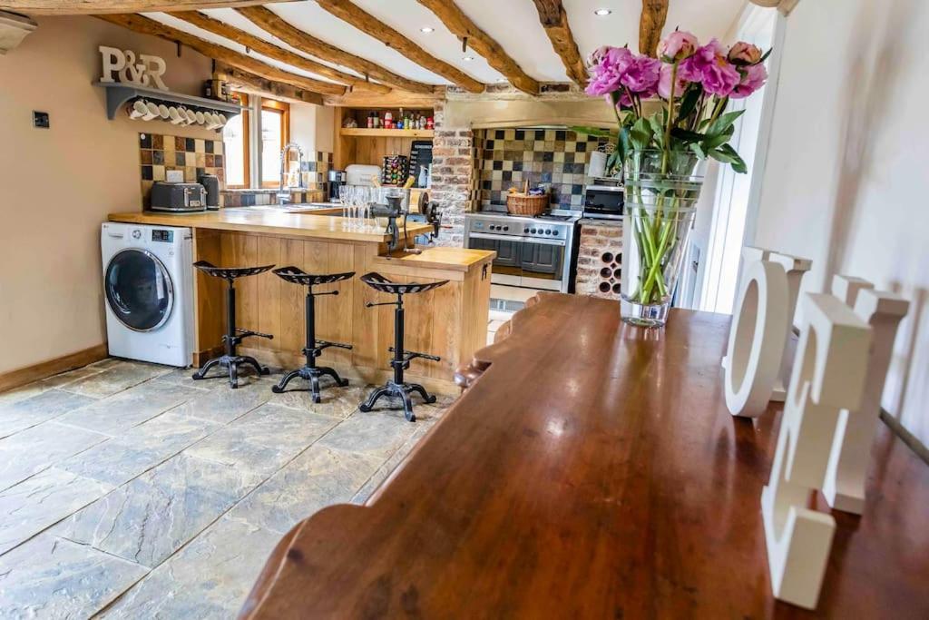 Four Bed Barn Conversion Junction 37 38 M1 Barnsley Eksteriør billede